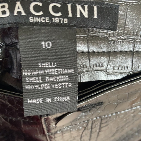 Relisted Baccini embossed black beauty pant faux crocodile animal print 10 12 - Picture 13 of 16